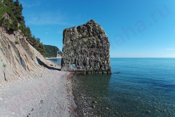Геленджик, пляжный отдых в России, путёвки по России, Геленджик, скала Стена, Россия скала Парус