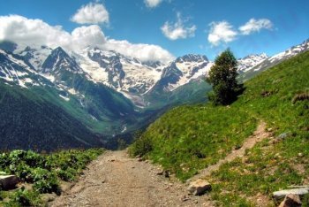 отдых на Домбае летом