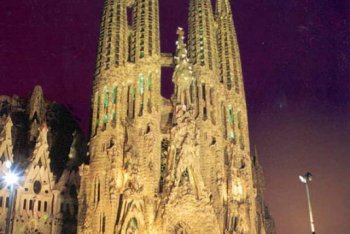 Собор Святого Семейства Саграда Фамилия (Барселона)