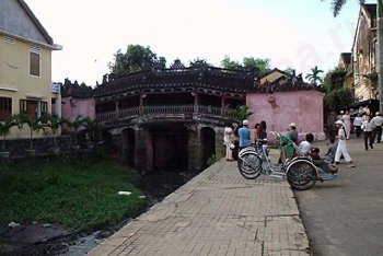 Вьетнам, старый японский мост в Хуэ